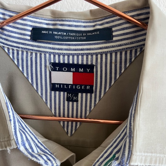 Tommy Hilfiger Tan Button Down - Sz Medium - Picture 4 of 5